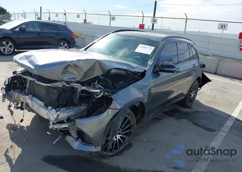 2018 Mercedes-Benz Glc 300 z USA, uszkodzony, nr VIN WDC0G4JB8JV089317